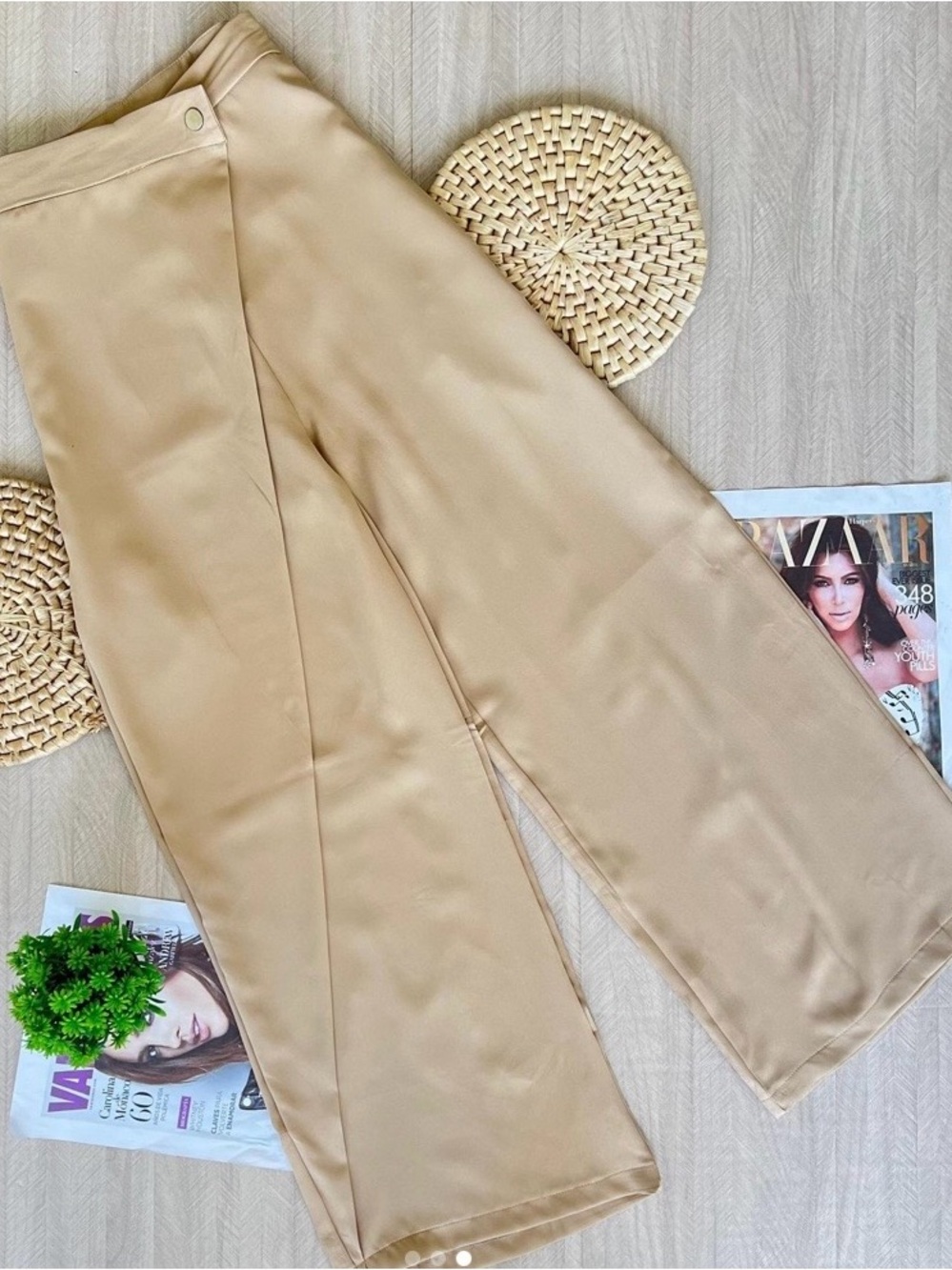 Zara Wide-Leg Trousers in Light Beige